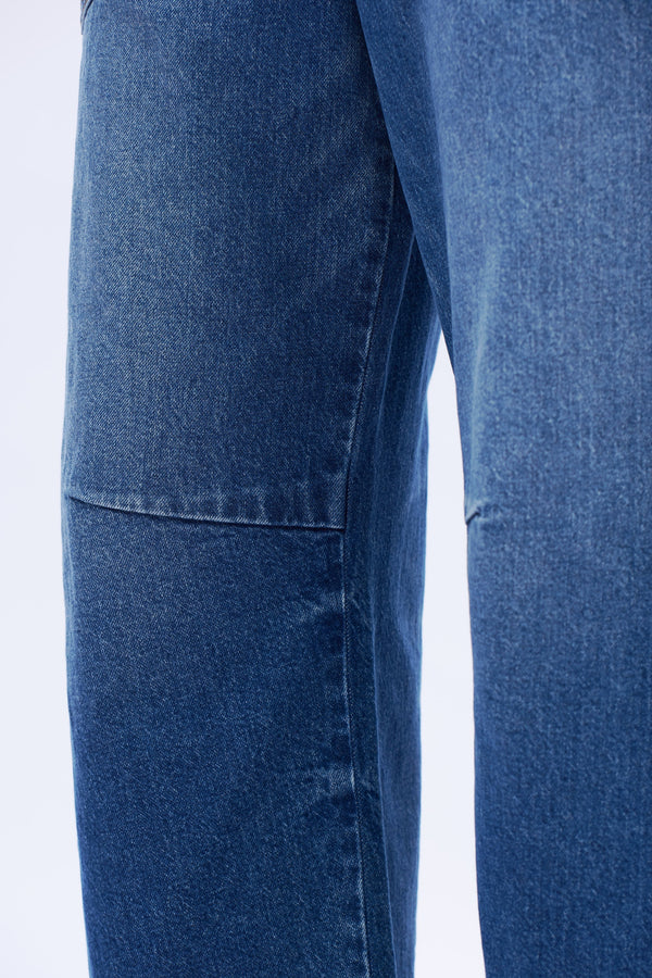 Contemporary Barrel Jeans