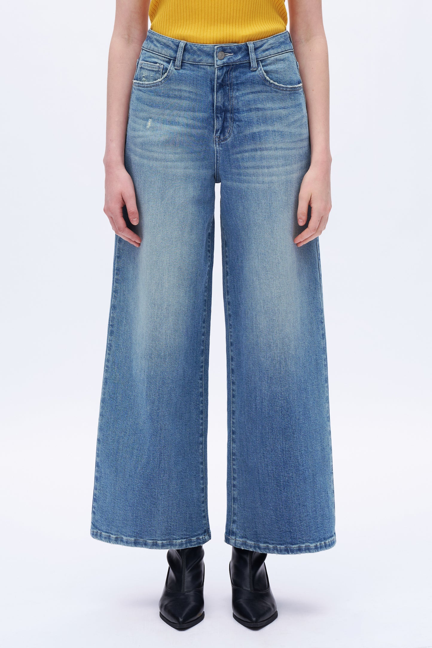 Super High Rise Wide Leg Denim Jeans DEW8002 Light Blue