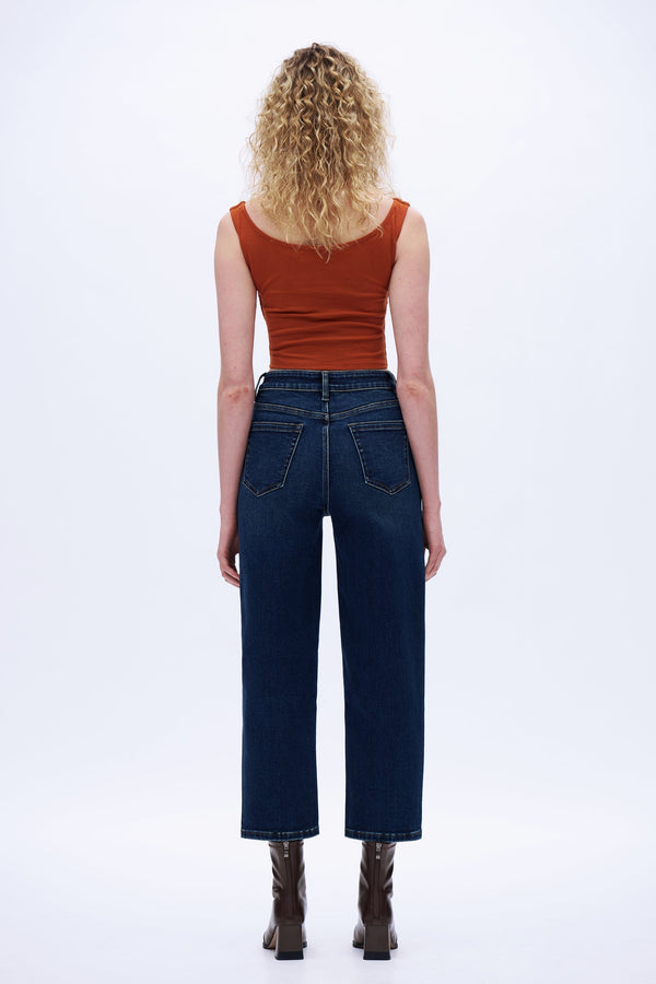 Structured Modern Barrel Jeans