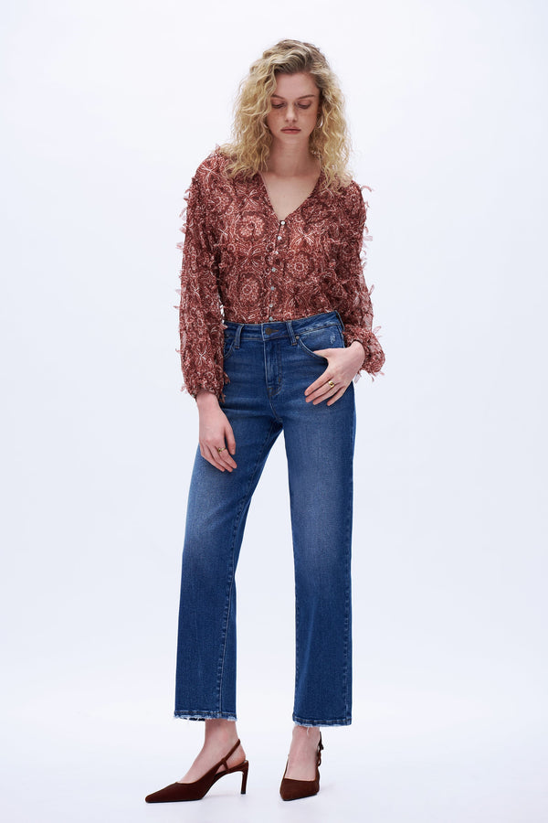 Distressed Edgy Straight Jeans