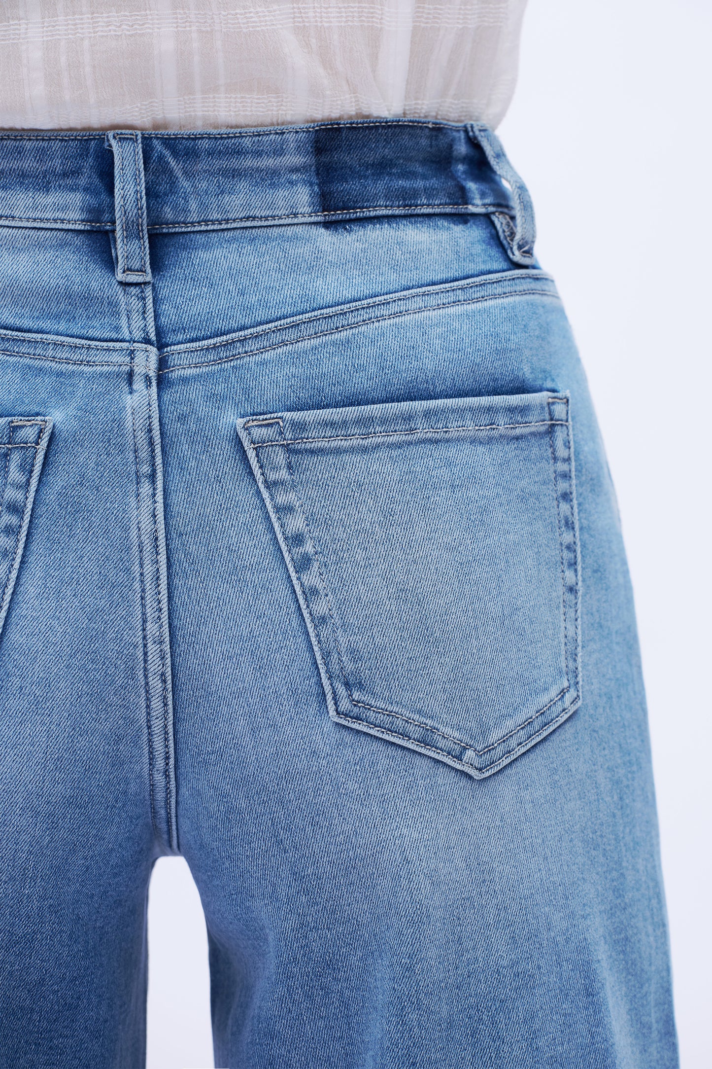 Mid Rise Wide Leg Denim Jeans Light Blue DEW8004