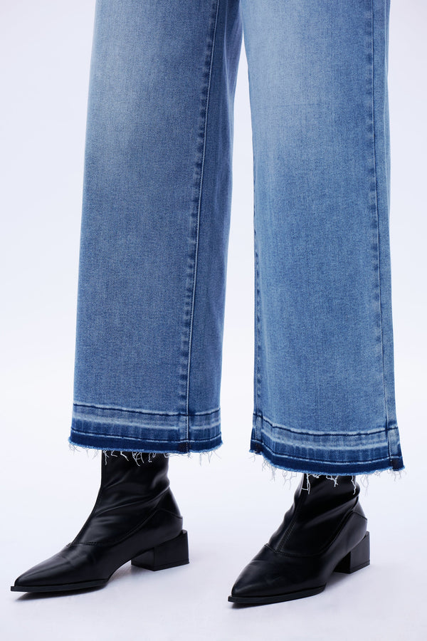 Classic Wide Leg Jeans