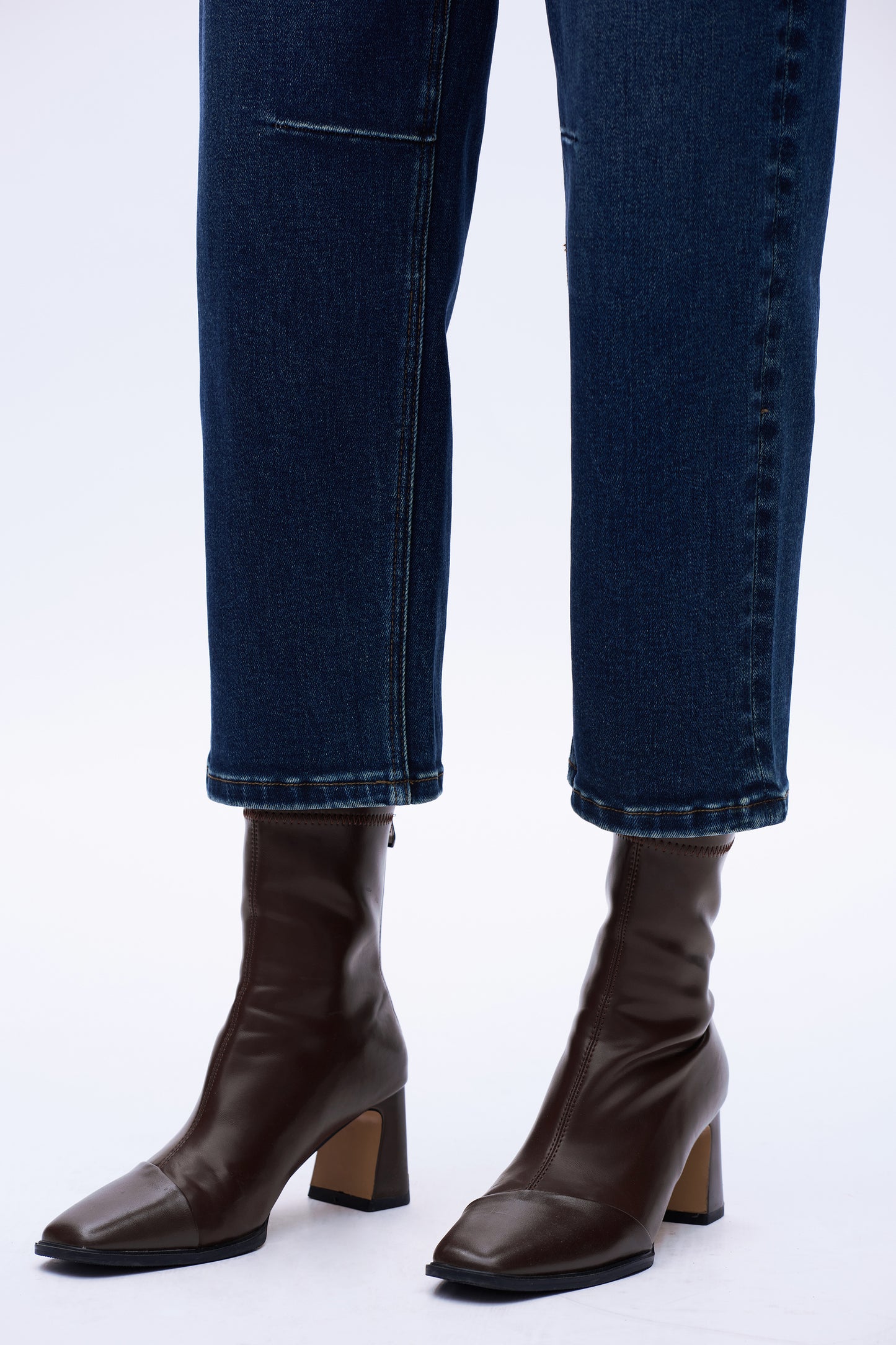 High Rise Slim Barrel Denim Jeans DEOX002 Dark Blue